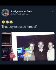 Read more about the article They did this too themselves.
This dumbass dude exposed the teleprompter in the