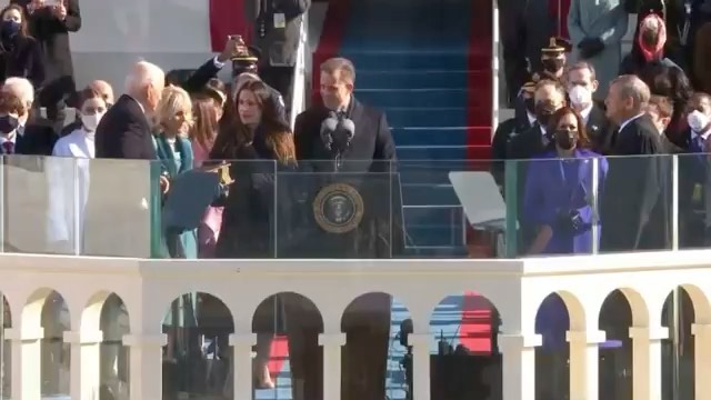 You are currently viewing Biden sworn in by pedophile John Roberts.