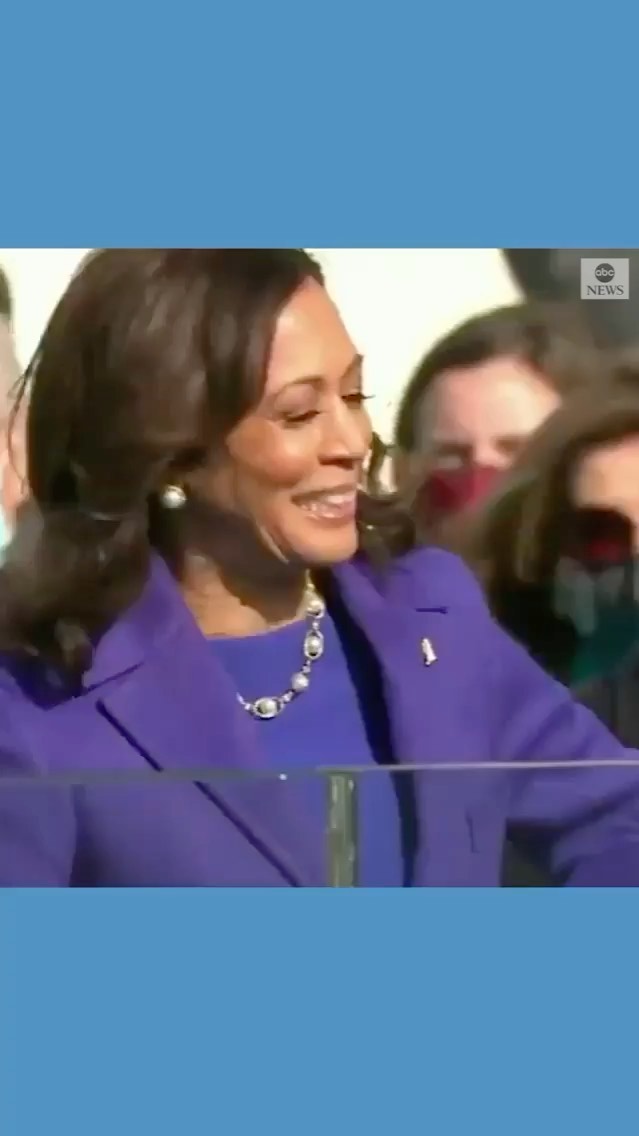 Read more about the article Kamala Harris takes the oath of office to become the first woman Vice President