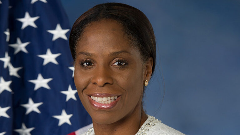 Read more about the article Democratic delegate Stacey Plaskett’s ‘sex tape’ makes shocking appearance online