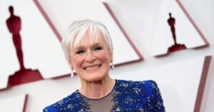 Read more about the article Glenn Close Does ‘Da Butt’ Dance at Oscars