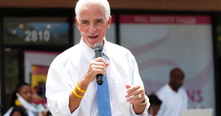 Read more about the article Democratic Rep. Charlie Crist will once again run for Florida governor, challenging DeSantis