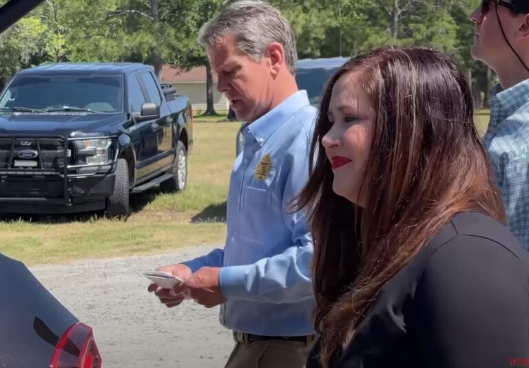 Read more about the article Georgia Gubernatorial Candidate “Serves” Governor Kemp with Request for State Forensic Audit of 2020 Ballots –VIDEO