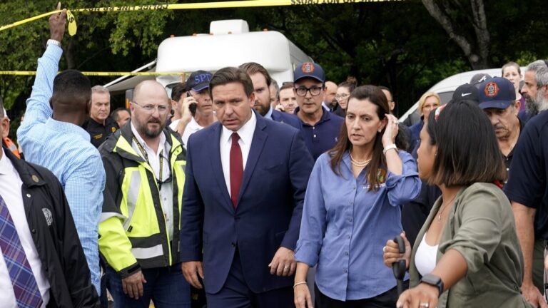 Read more about the article DeSantis feuds with Trump over Florida rally amid search for survivors in Sur