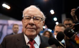 Read more about the article Billionaire Warren Buffett Predicts New Pandemic Worse Than COVID-19