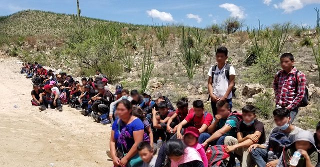 Read more about the article Large Group of Migrant Children Abandoned in Arizona Desert near Border