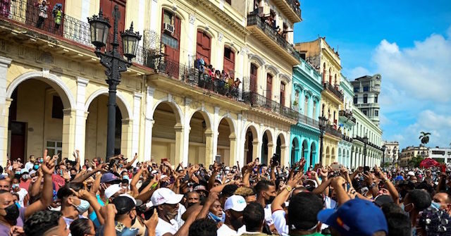 You are currently viewing Thousands Nationwide Take Streets Against Communism