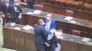 Read more about the article Chaotic scenes and protest in parliament of Italy over vaccine passports “Green