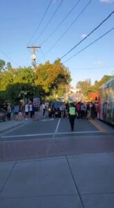 Read more about the article People in Newmarket, Ontario, Canada protest Justin Trudeau and block a Liberal