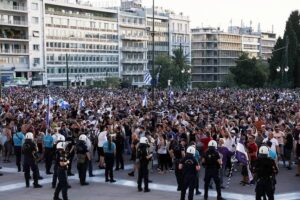 Read more about the article Protests in Greece against the jab