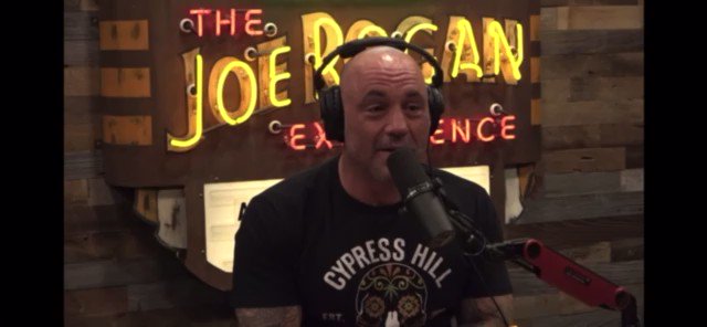 You are currently viewing Joe Rogan asks Sanjay Gupta if it bothers him that CNN outright lied about Rogan