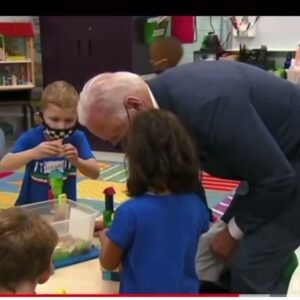 Read more about the article President Biden appeared to straddle a young student when he dropped by East End