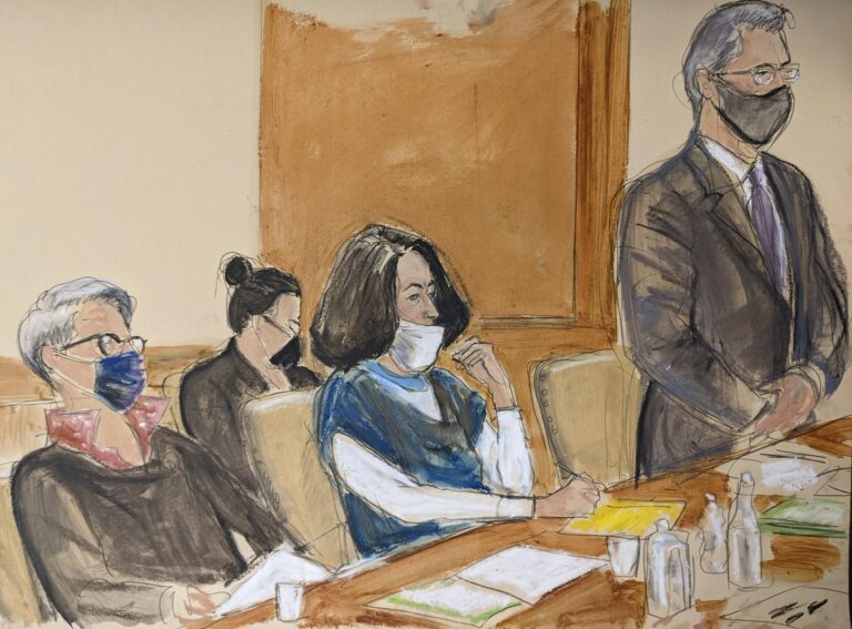 Read more about the article A few resignations from the FIRST day of the Ghislaine Maxwell trial