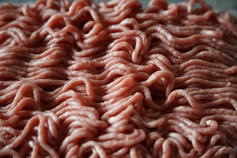 Read more about the article Thousands of Pounds of Ground Beef Sold at Major Retailers Recalled for Possible E. Coli Contamination