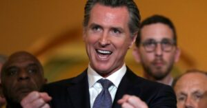 Read more about the article Newsom backs law for residents to sue gun makers, says challengers will be ‘crushed’