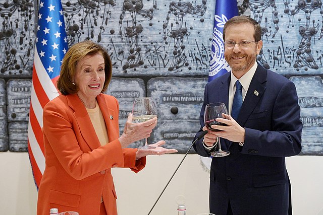 Read more about the article OY VEY

Democrat And Republican Congress Members Party in Israel As Putin Moves