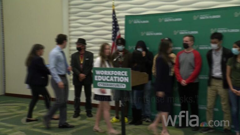 Read more about the article NEW: @GovRonDeSantis annoyed with USF students—“You do not have to wear those
