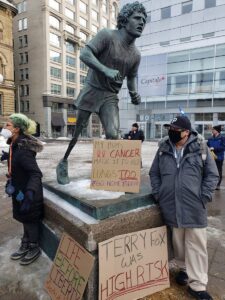 Read more about the article Counter protesters put a sign on the Terry Fox statue. They do exactly what the