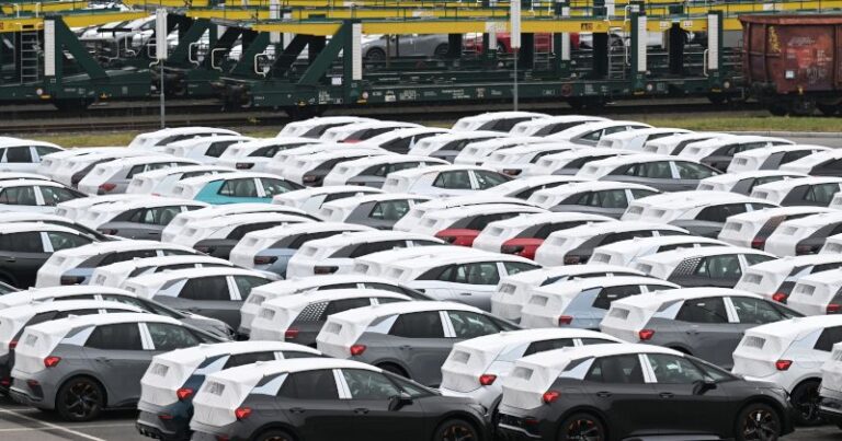 Read more about the article Economic Damage to EU From Ukraine Conflict May Be Worse Than COVID Crisis, Volkswagen Warns