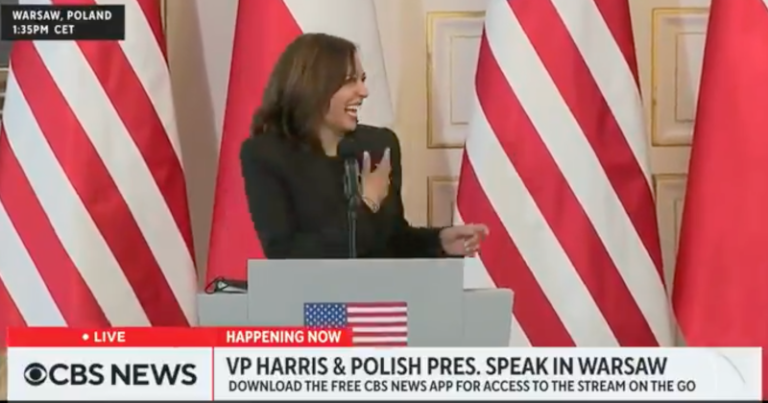 Read more about the article Kamala Laughs Hysterically After Questions About Ukraine Refugee Crisis