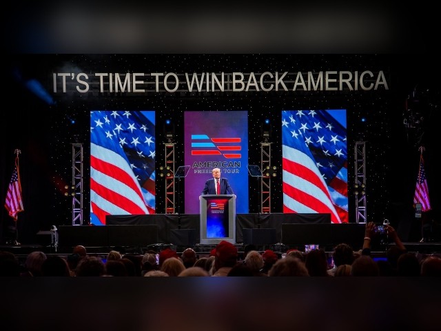 Read more about the article PHOTOS — Donald Trump Speaks at American Freedom Tour: ‘I Will Be Back’