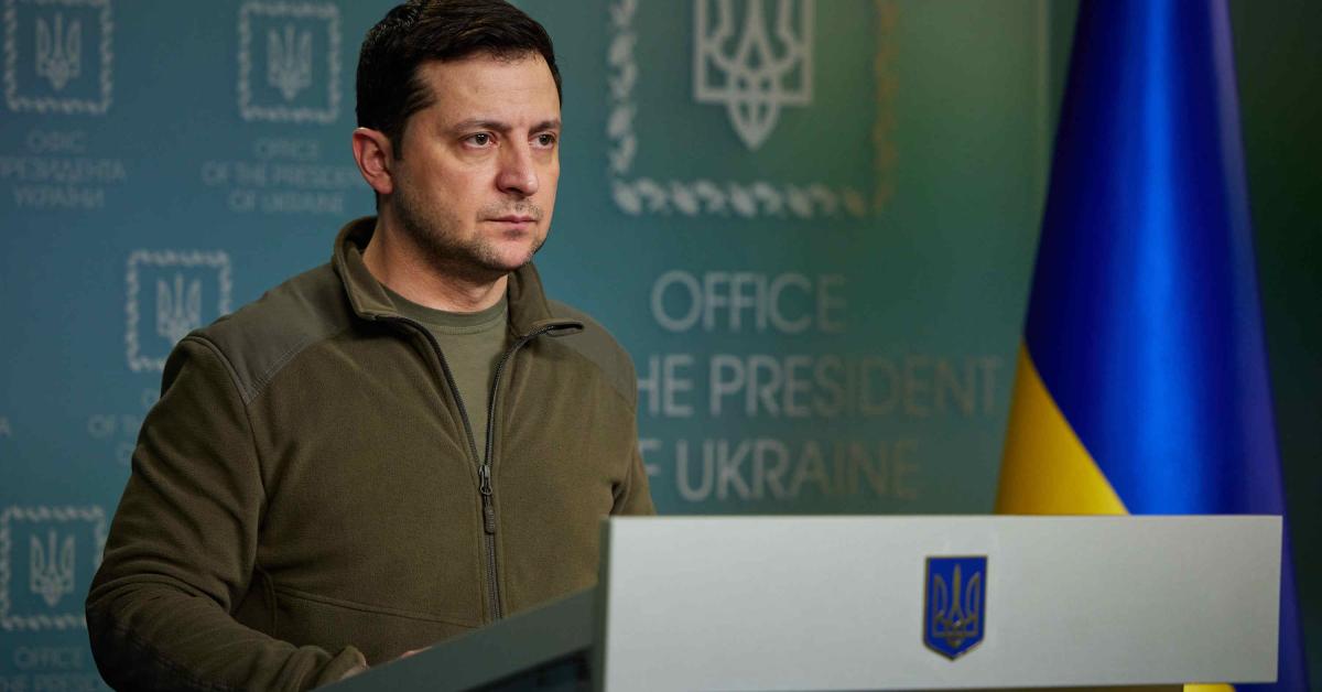 You are currently viewing Russia bombs art school where Ukrainians took refuge, Zelenskyy urges meaningful negotiations