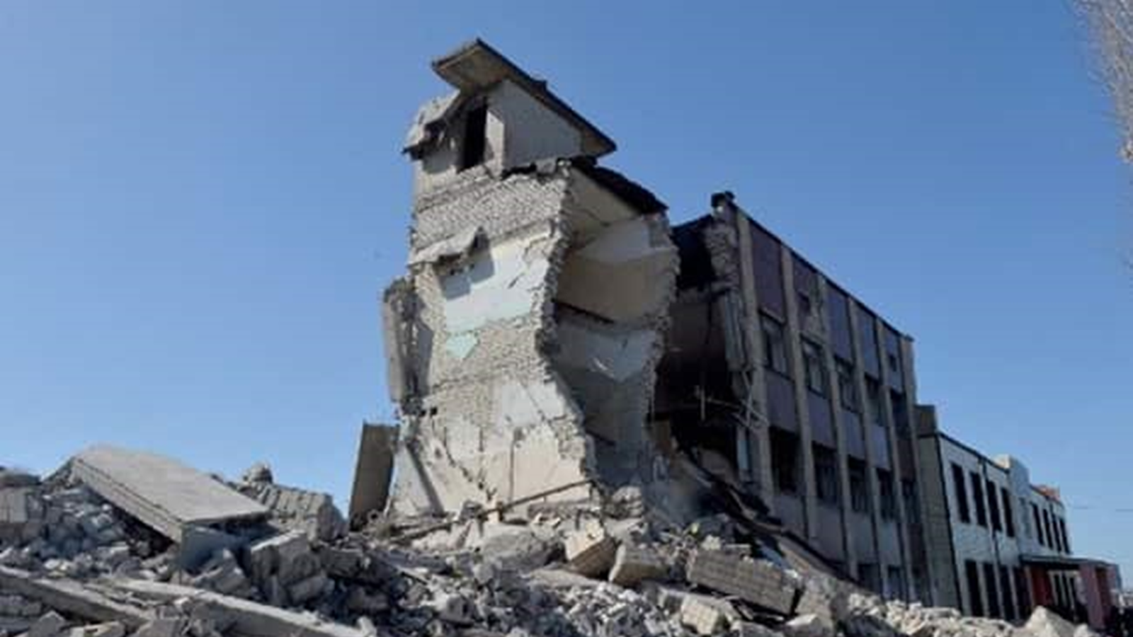 You are currently viewing Ukraine says it has evidence of Russian use of cluster bombs – GNEWS