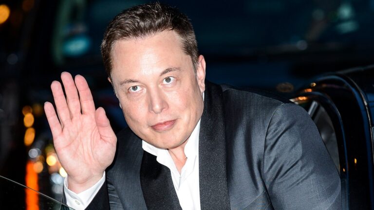 Read more about the article Swamp Steps In? DOJ, SEC Launches “Joint Investigation” Targeting Elon Musk as He Attempts His ‘Hostile Takeover’ of Twitter: Reports
