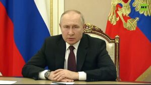 Read more about the article Putin addresses Ukraine military:

“Take power into your own hands. It seems tha