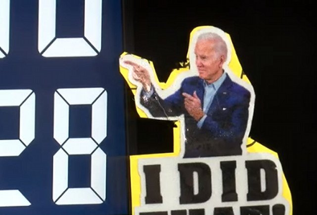 Read more about the article New Poll Finds 82 Percent Of Likely Voters Are Concerned About High Gas Prices Under Biden