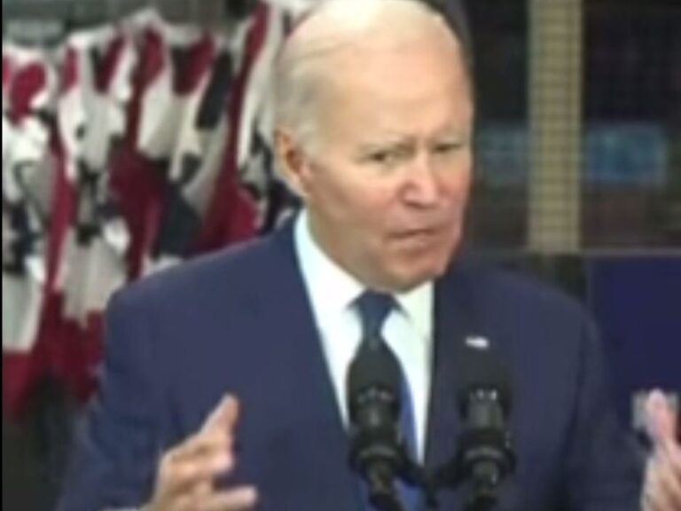 Read more about the article Old Man Joe Biden Starts Screaming Again in a Microphone on Manufacturing Day (VIDEO)