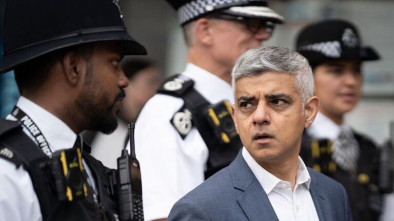 Read more about the article Mayor of London Calls for “New Regulation of Online Speech” After Trump Twitter Reinstatement
