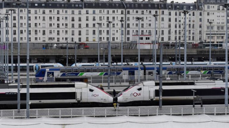 Read more about the article French Police Arrest Suspect Over Bomb Threat on High-Speed Train